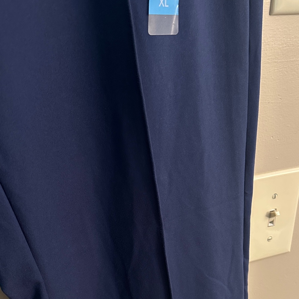 Women’s Navy Pants - Picture 4 of 4